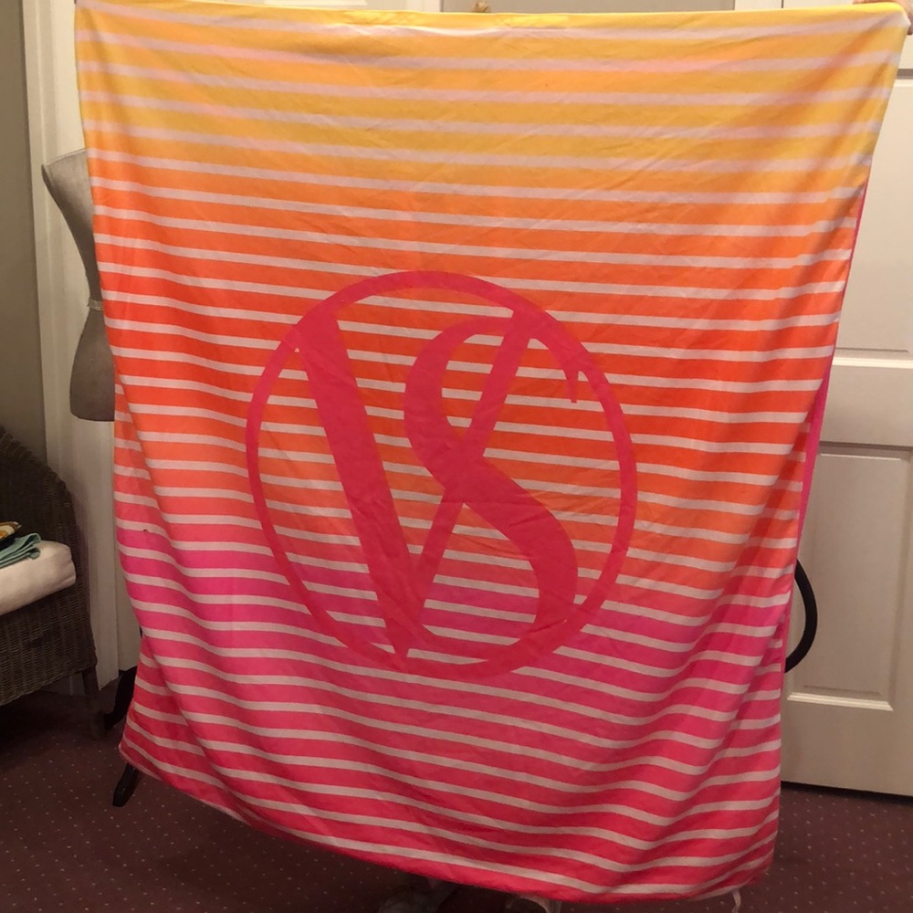 Victoria’s Secret Beach/Picnic Blanket